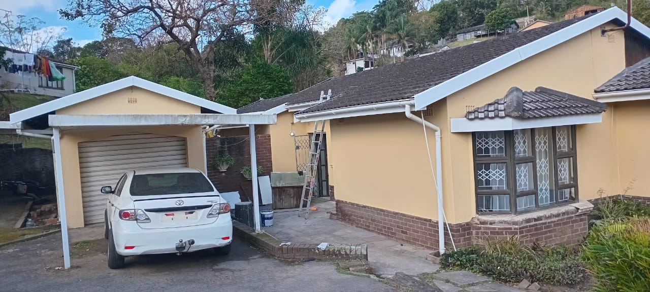 Wall cleaning by Tamie Projects